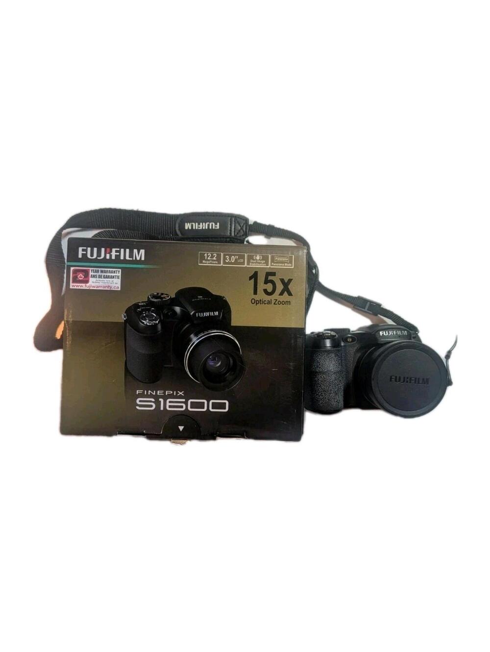 FujiFilm FinePix S1600 Digicam CCD Digital Camera 12.0 MP Y2K - Tested in VGC!